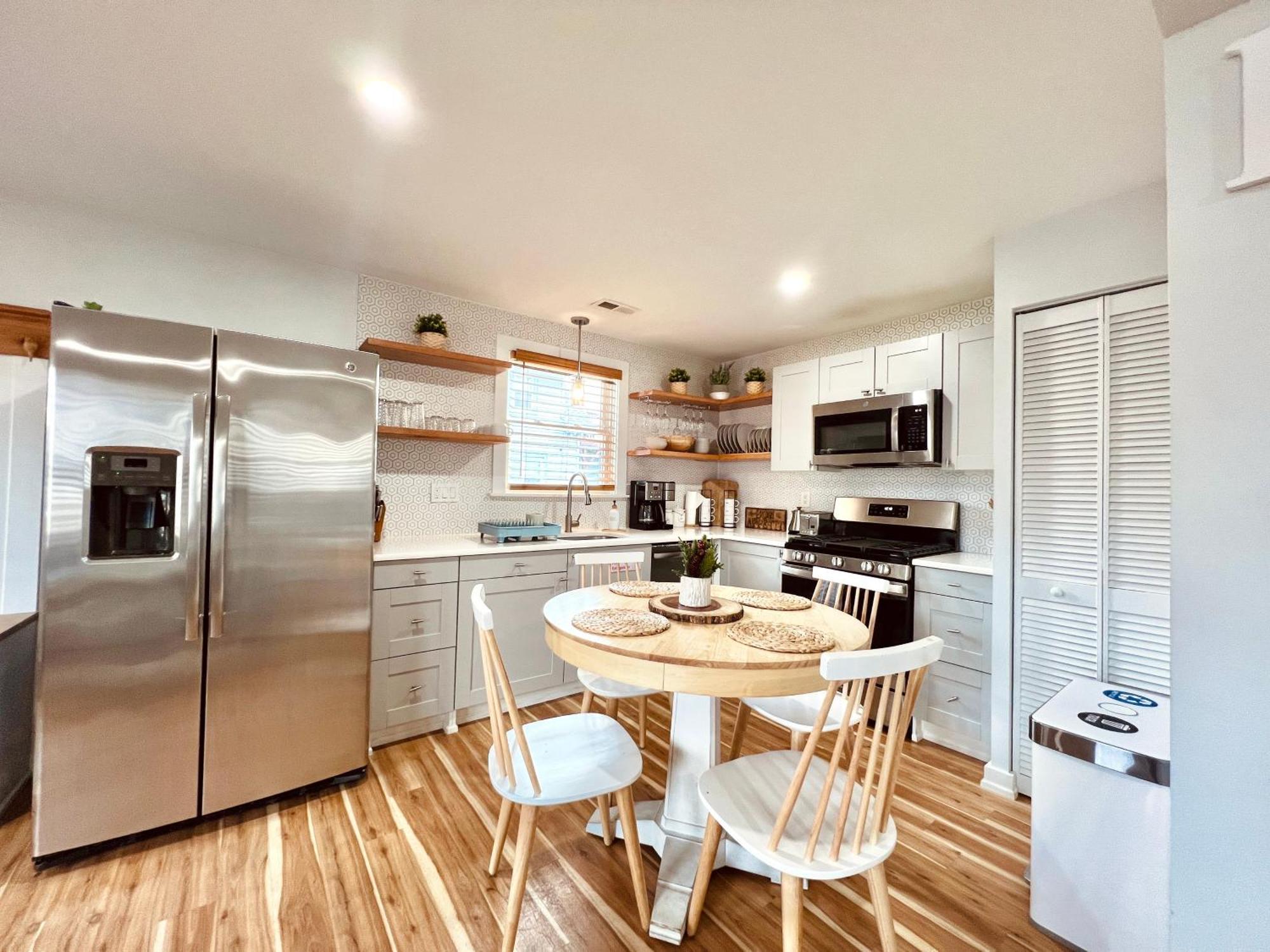 Unique Wildwood 3 Bedroom 1,5 Ba Entire House In The Heart Of Wildwood! Екстер'єр фото